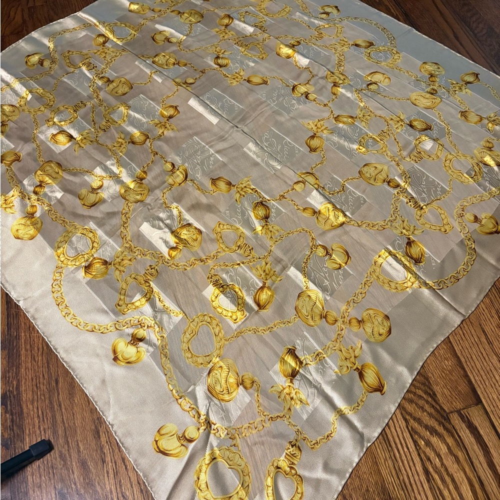 Nina Ricci Gold Heart Chain Scarf